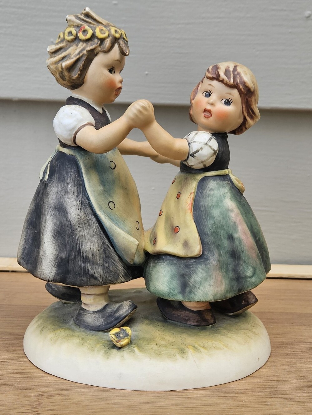 Spring Dance Hummel